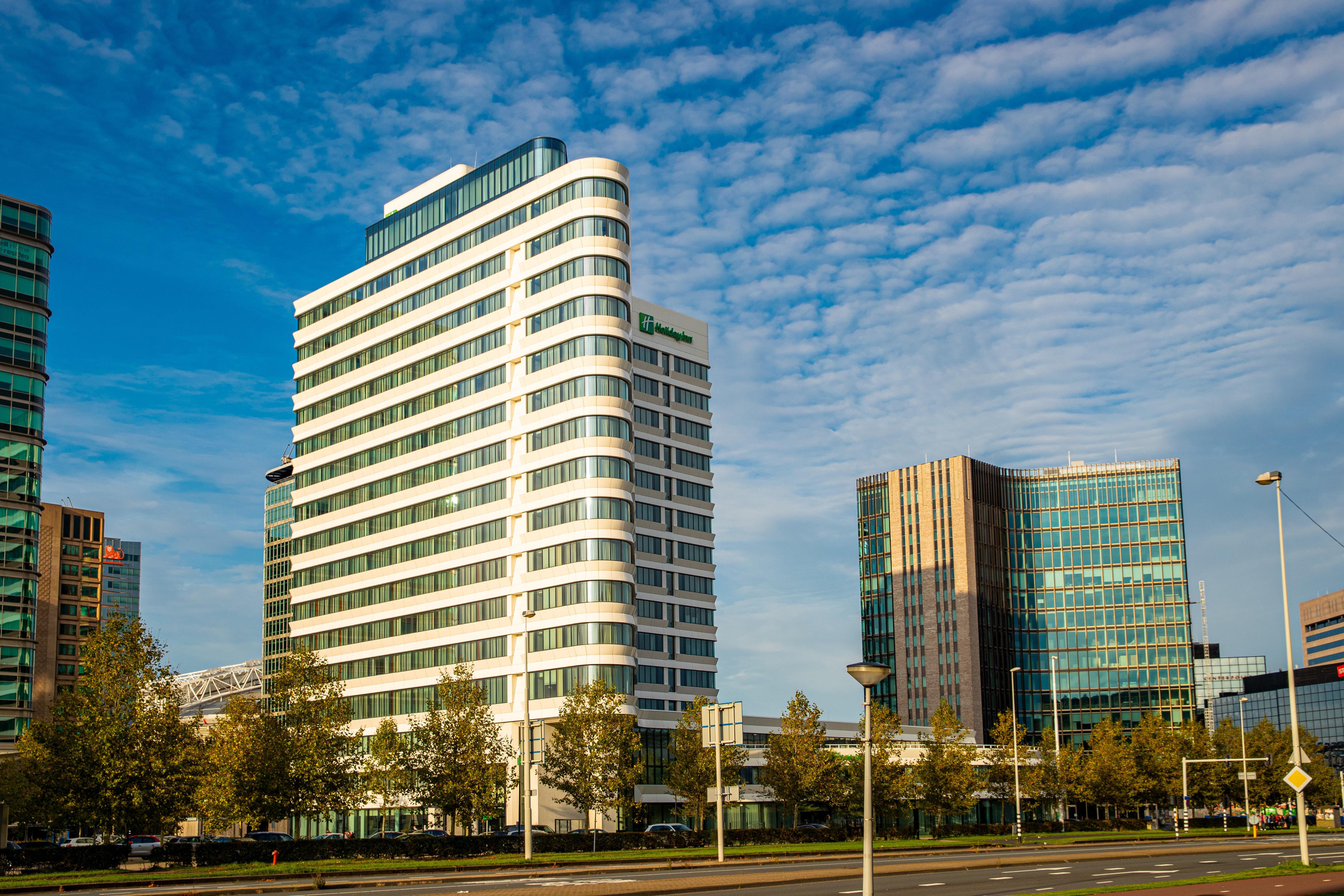 Holiday Inn Express Amsterdam Arena Towers, An Ihg Hotel Esterno foto